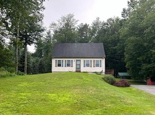 166 Sherwood Cir, Brattleboro, VT 05301
