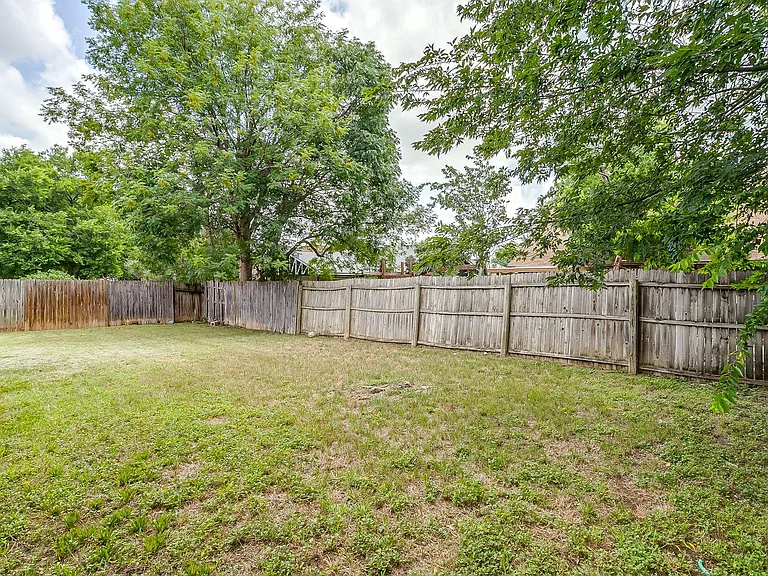7221 Church Park Dr — Photo 19