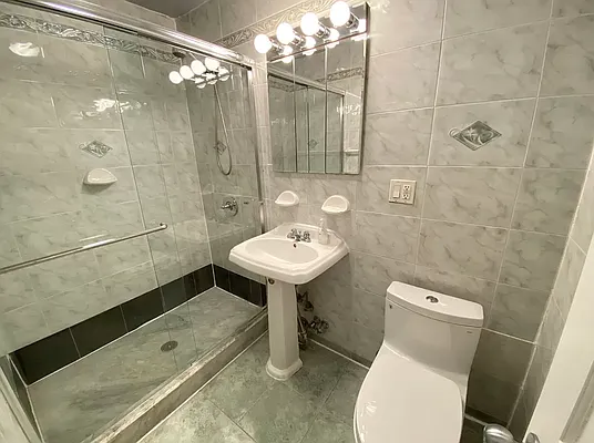 Rented by Corcoran | media 23