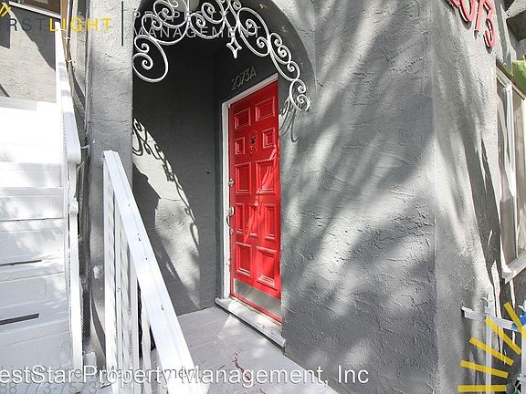 5th image of 2075 Locust Ave #A