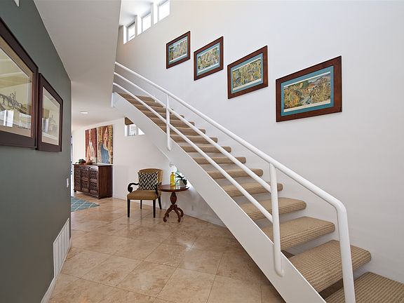 3rd image of 162 Solana Point Cir