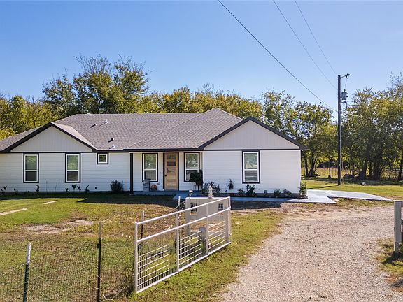 2nd image of 811 Vz County Road 3810