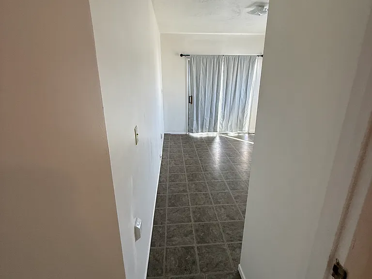 907 Jovian Dr — Photo 7