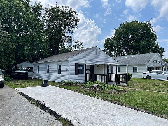 3rd image of 448 Anderson Dr