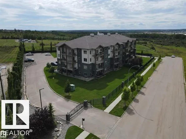 5201 Brougham Dr #201, Drayton Valley, AB T7A 0C8