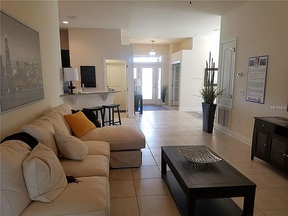 2nd image of 12213 Avondale Oak Pl