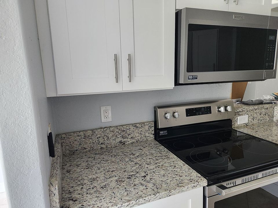 1st image of 4738 21st St SW #0