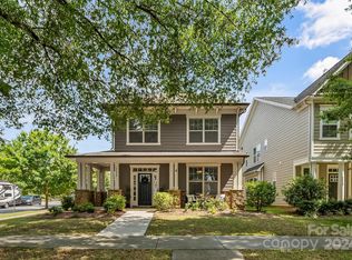 2534 Double Oaks Rd, Charlotte, NC 28206