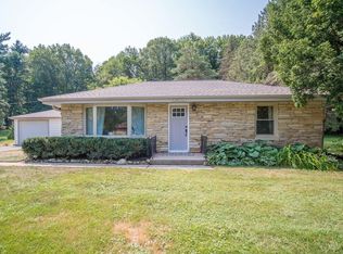 N68W20843 Fairview Dr, Menomonee Falls, WI 53051