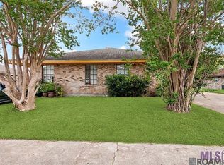 323 Meadows Dr #325, Destrehan, LA 70047