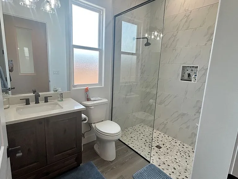 4736 N Diana Ave — Photo 16