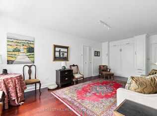 21 Dale Ave #805, Toronto, ON M4W1K3