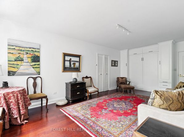 21 Dale Ave #805, Toronto, ON M4W 1K3