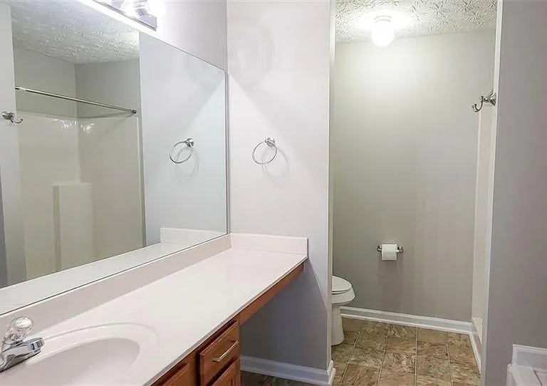 1426 Penhurst Dr — Photo 8