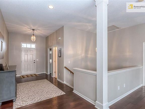 SPACIOUS ENTRY