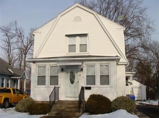 19 Strong St, Springfield, MA 01104