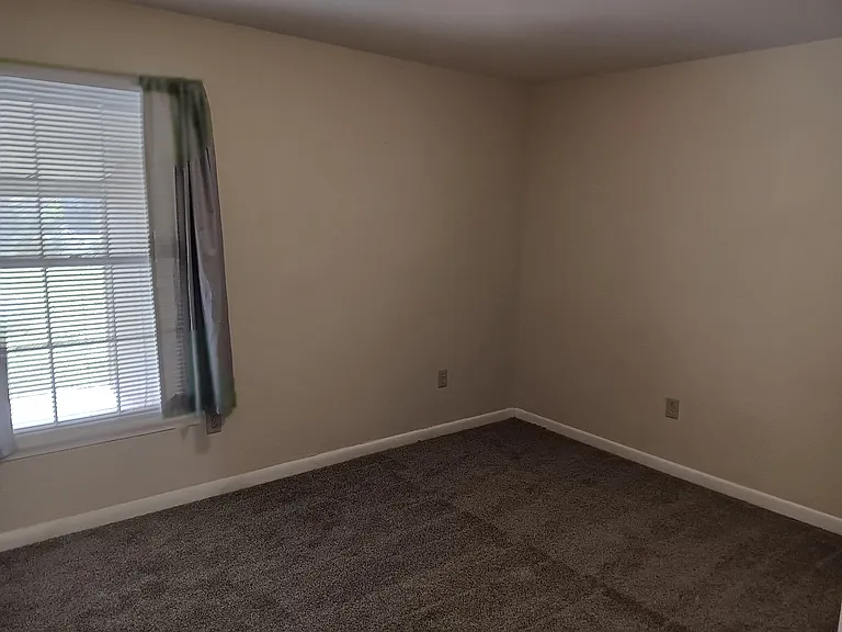 1151 Lawrence Rd — Photo 7