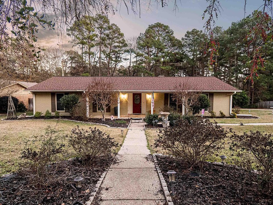 1st image of 501 Woodview Dr