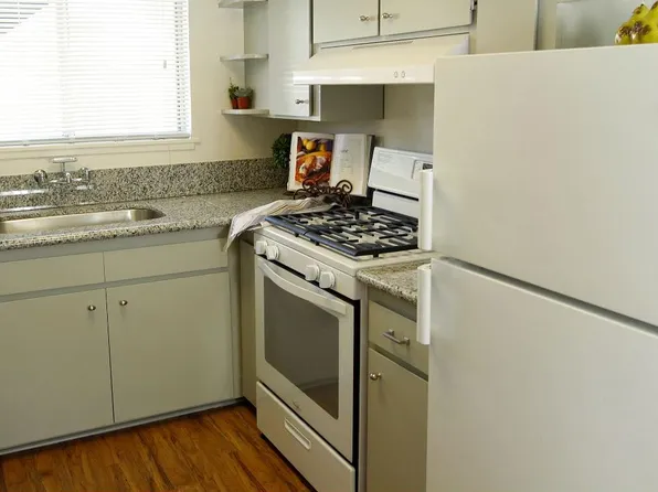 380 Wales Dr, Folsom, CA