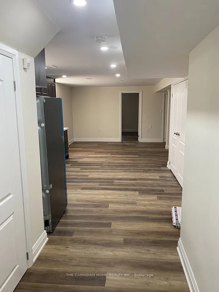3 bed, $2,500 — Photo 1