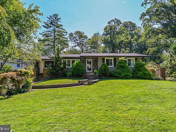 4th image of 4305 San Carlos Dr