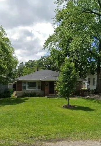 124 N State St Photo 1