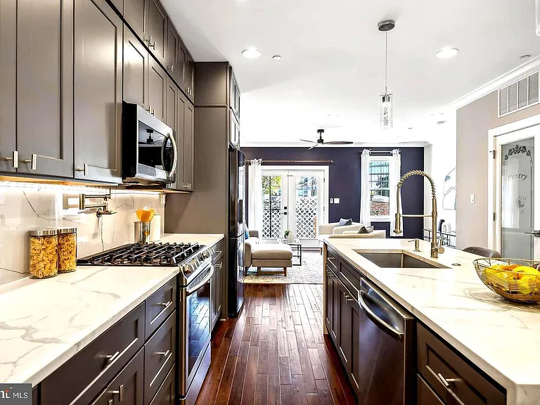 1213 Holbrook St NE #1 — Photo 8