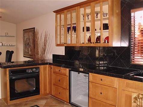 Gourmet Kitchen Area