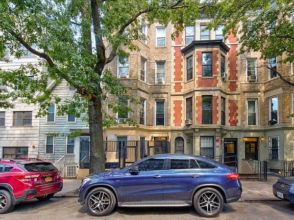 3rd image of 519 W 173rd St