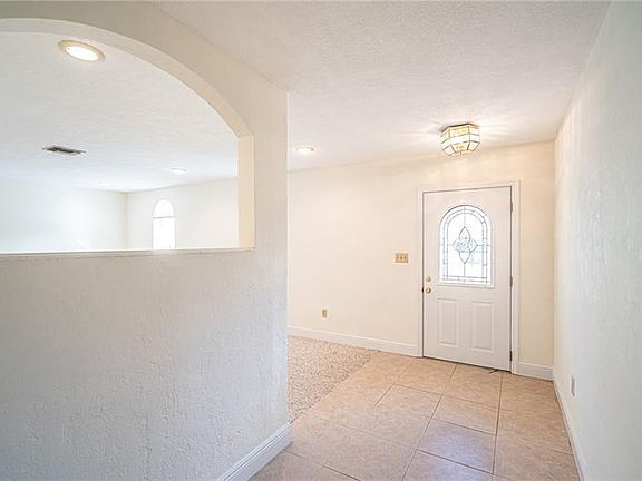 4th image of 11738 NW 26th St