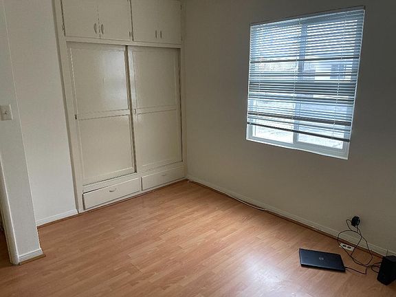 3rd image of 2023 19th St APT B