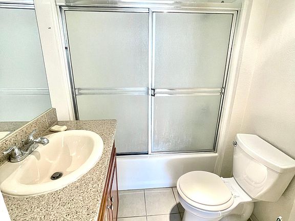 4th image of 620 N Louise St APT 209