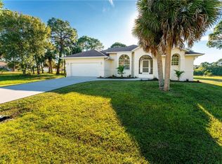 4 Pine Valley Ct, Rotonda West, FL 33947