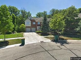 41595 London Ct, Novi, MI