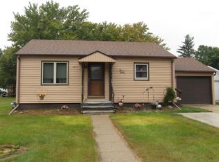 1015 Fredrick Ave, Worthington, MN 56187