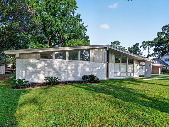4th image of 11619 Possum Hollow Ln