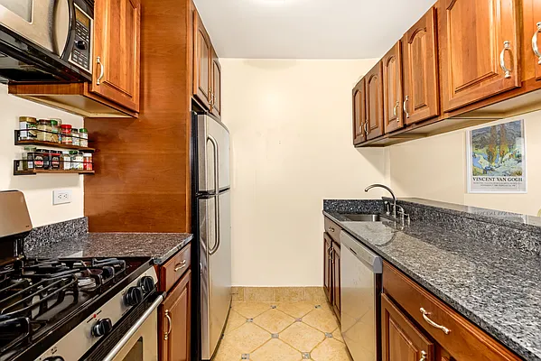 Sold by Compass | media 15