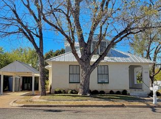 801 Hickory Street, Llano, TX 78643