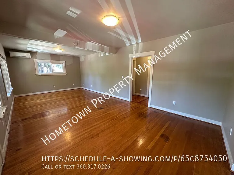 6231 Martin Way E — Photo 9