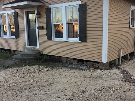 2nd image of 315 W Napoleon St