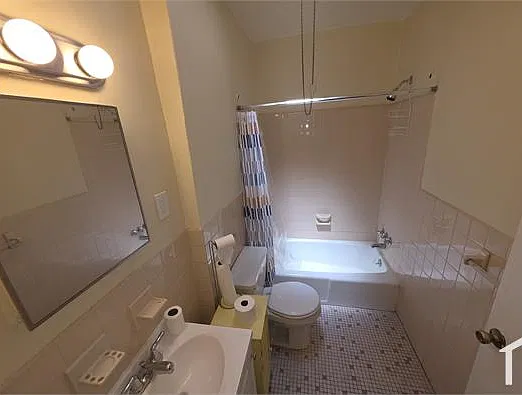 2 bed, 950 sqft, $1,350 — Photo 4