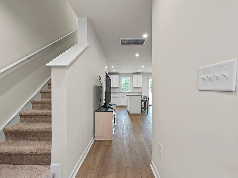 338 Myrtle Meadows Dr — Photo 7