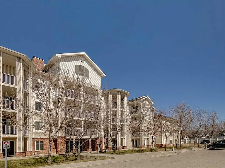 17 Country Village Bay NE #1310 — Photo 2
