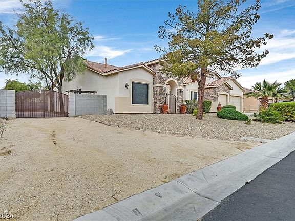 2nd image of 5603 Lusitano St