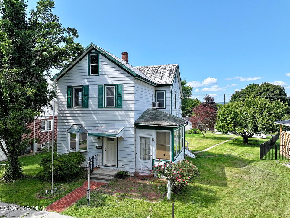 1st image of 222 Maple St