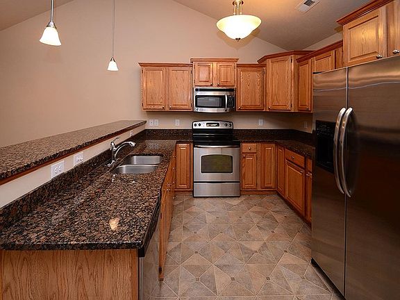 5th image of 7841 S 162nd St