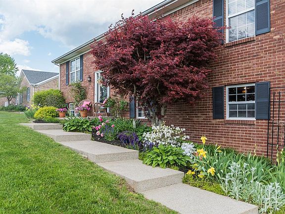 2nd image of 149 Mockingbird Hill Dr