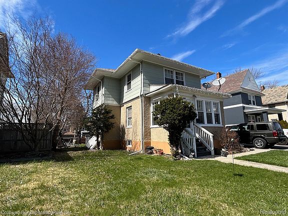 2nd image of 669 N Perry St