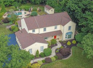 4399 Driftwood Ln, Allentown, PA