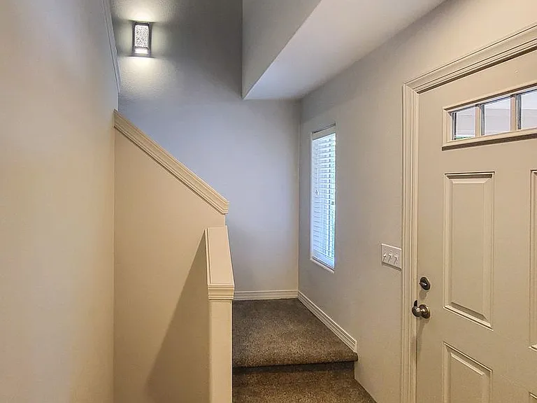407 & 409 Madrona Ave SE — Photo 14